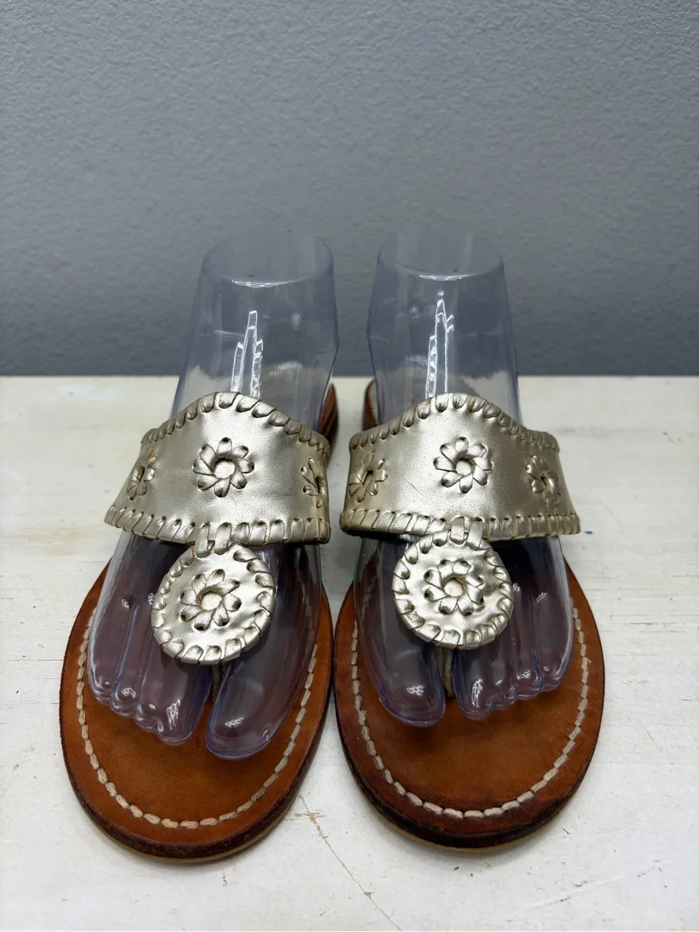 Jack Rogers Silver Leather Navajo Thong Sandals Size 8